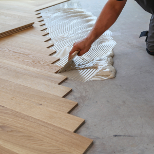 Parketti, vinyyli, laminaatti tai laatta